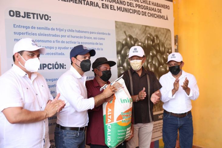 Entregan semillas a productores afectados por 'Grace'